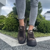 Carla Ricci barna sneaker