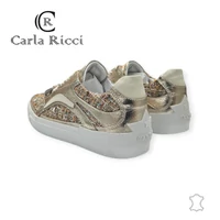 Carla Ricci arany sportcipő