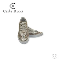 Carla Ricci arany sportcipő
