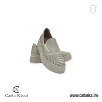 Carla Ricci bézs slipon
