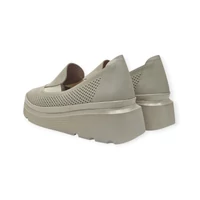 Carla Ricci bézs slipon