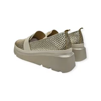 Carla Ricci arany-bézs slipon
