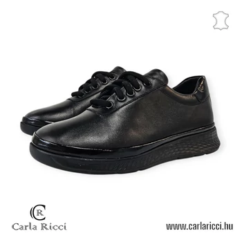 CarlaRicci 055-100 fekete cipő 
