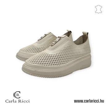Carla Ricci bézs slipon