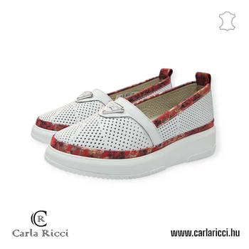 Carla Ricci fehér slipon