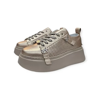 Carla Ricci arany bőr sportcipő, sneaker perforált