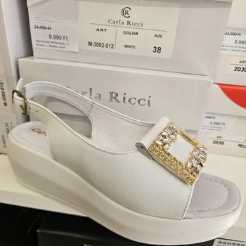 Carla Ricci  fehér szandál