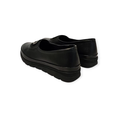CarlaRicci 0630-4033 fekete cipő 