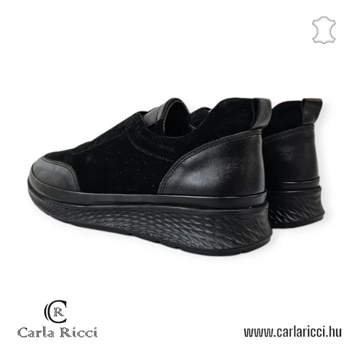 CarlaRicci 055.168 fekete slipon cipő 
