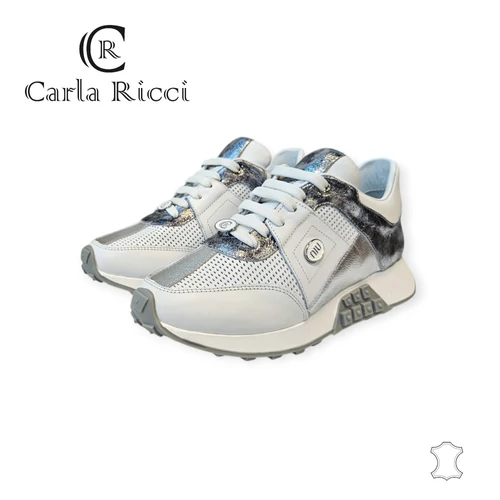 Carla Ricci fehér bőr sportcipő, sneaker ezüst betéttel, perforált kivitel