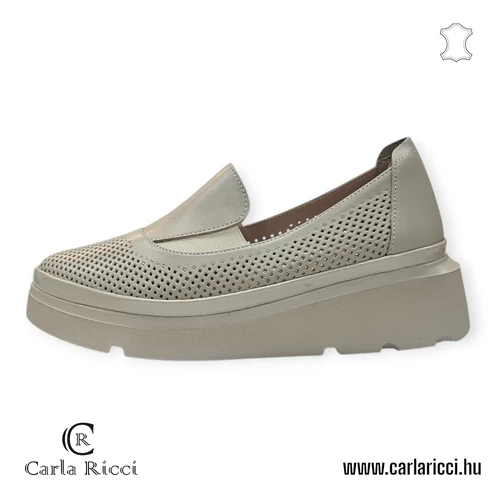 Carla Ricci bézs slipon