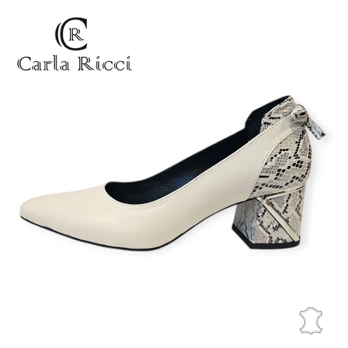 Carla Ricci bézs cipő 
