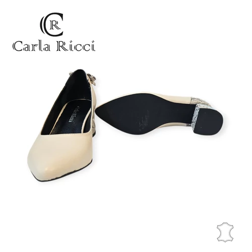 Carla Ricci bézs cipő 