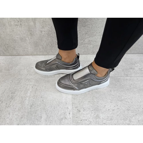 Carla Ricci 328.2812 ezüst slipon 